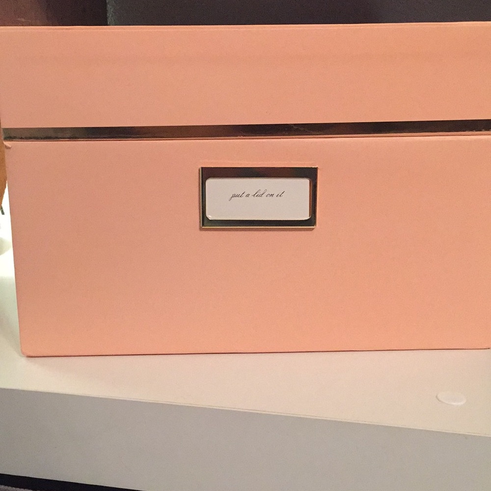 Kate Spade ♠️ nesting boxes